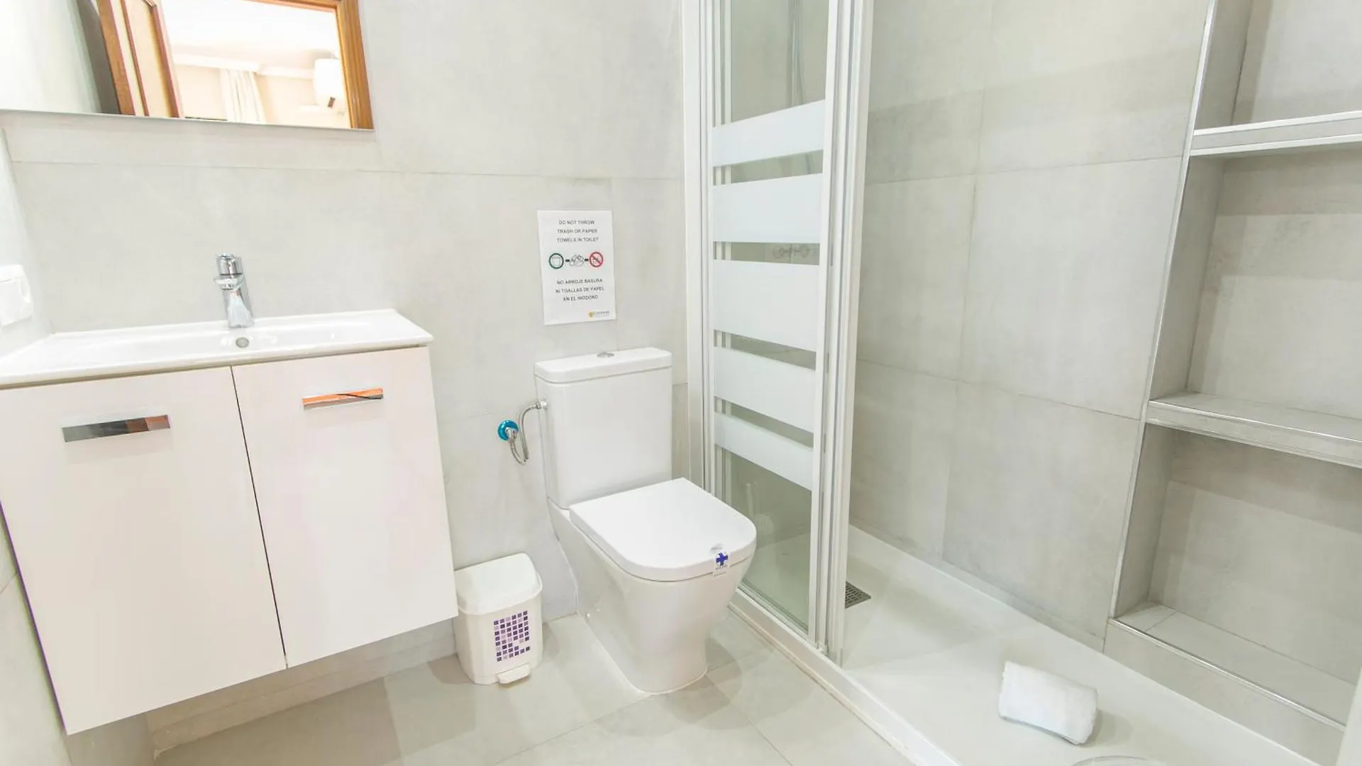 Canovas Nerja - Alcazaba Parador, Piscina, 3 Dorm 0*,